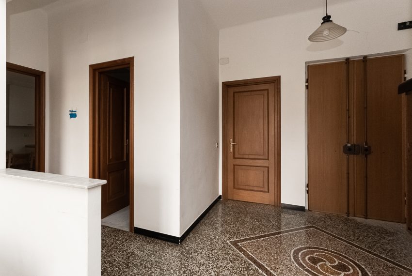 via moresco-25